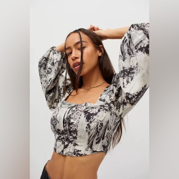 Urban Outfitters Tops - Urban Outfitters Maddie Cropped Bustier Top Medium
